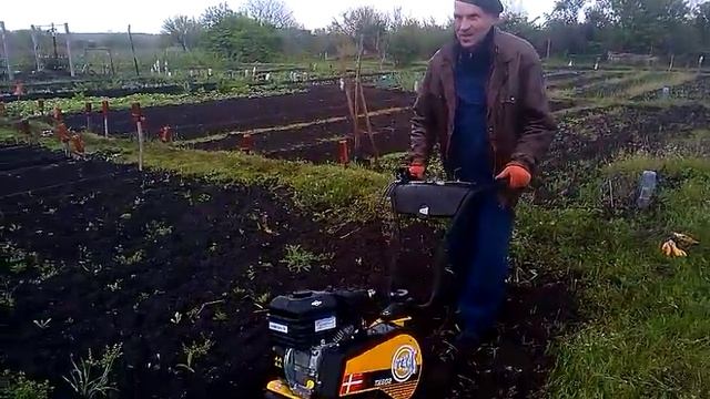 Вспашка мотокультиватором. смотреть онлайн