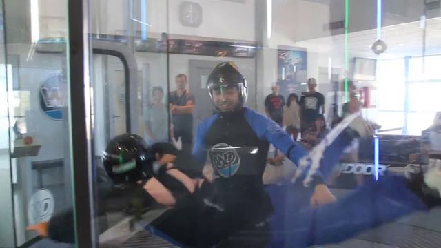 Laguna 2016 Bas Indoor Skydive смотреть онлайн