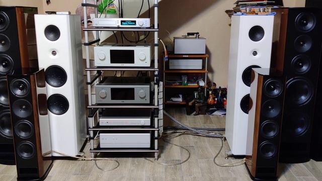 Patricia Barber - Regular Pleasures - T+A Criterion TCD 315S +T+A MP2000R +T+A A1560R+T+A P1220R смотреть онлайн