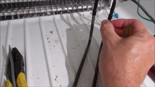 Repairing a Westinghouse Fridge that trips RCD смотреть онлайн