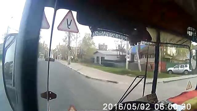 Глазами водителя троллейбуса нулевой рейс из депо смотреть онлайн
