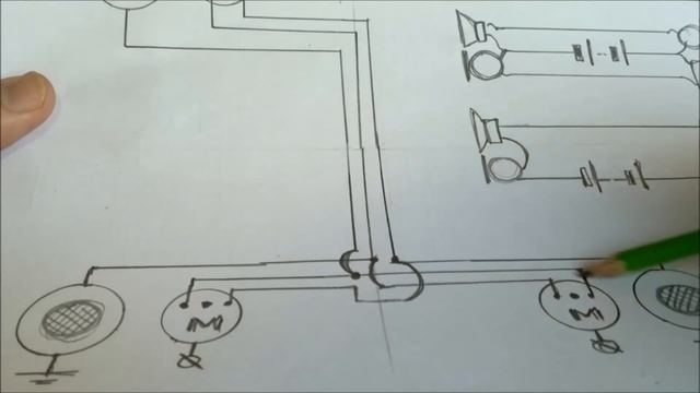 ? СООБРАЗИМ НА ТРОИХ   Переговорное устройство для трёх абонентов.