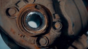 Замена ступичного подшипника на автомобиле Nissan
