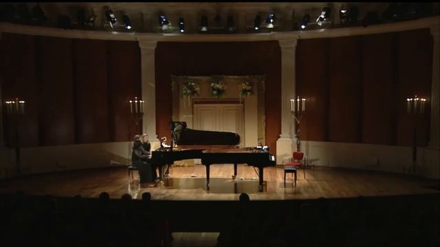 Ф.Шуберт - «Фантазия» фа минор для фортепиано в 4 руки, ор. 103 Дана Жубанова-Али, Гульжан Узенбаев смотреть онлайн