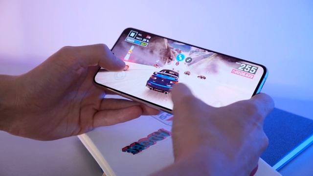 ОБЗОР SAMSUNG GALAXY S21+ смотреть онлайн