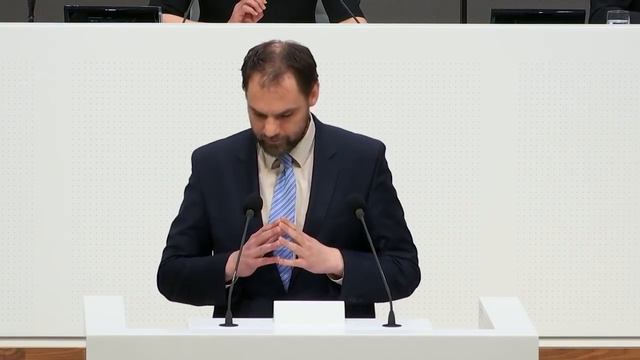 Neusprechrede framed Zuhörer*Innen doppelplusgut! Christopher Emden, MdL (AfD) смотреть онлайн