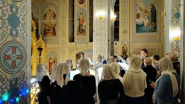 Праздничные антифоны 1 и 2 в исполнении хора и учениц ДМШ им. Д.Д. Шостаковича.(рук. Суворкина Е.) смотреть онлайн