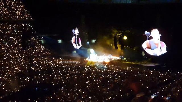 Coldplay - Yellow Live @ Wembley Stadium, London 2022