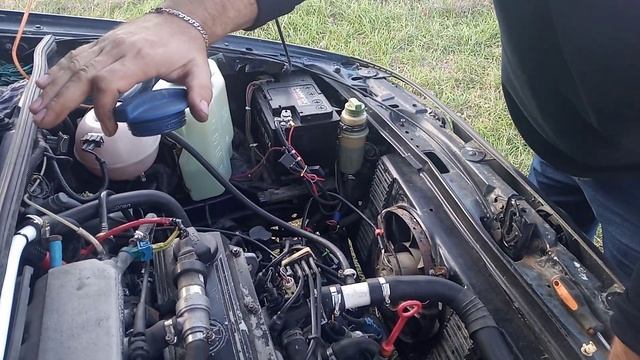 Пассат Б 3 2Е лечим не стабильный холостой ход. смотреть онлайн