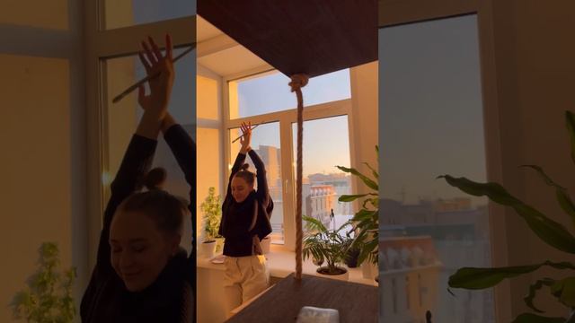 Пока мы дышим мы живи! А значит все возможно… ✨Улыбайся! Выше голову! И верь в себя! смотреть онлайн