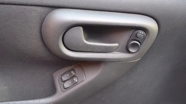 Opel Combo 1.3 CDTI BASE смотреть онлайн