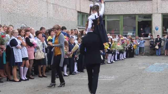 Первый звонок смотреть онлайн