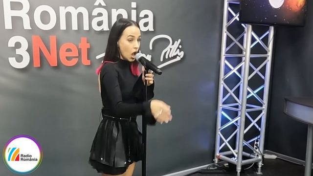 Holy Molly - Watch Me (2022) (LIVE @ Radio România 3Net "Florian Pittiș") смотреть онлайн
