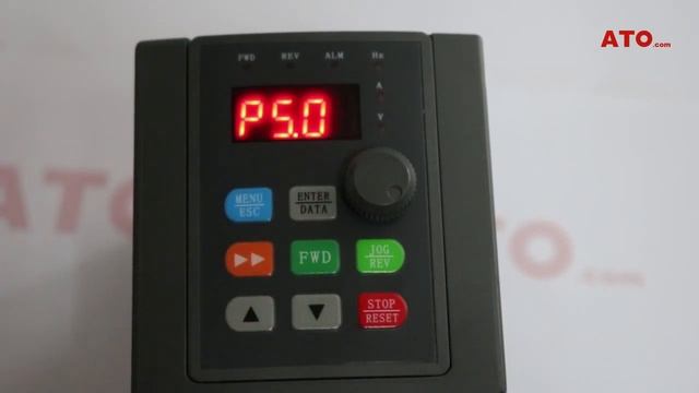 Single phase output VFD controls 1-phase motor speed смотреть онлайн