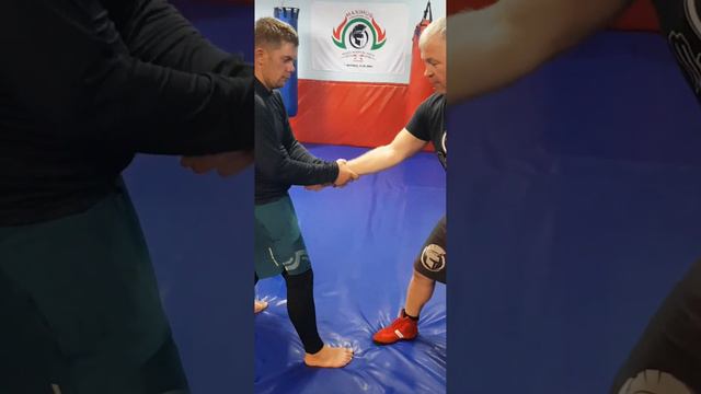 УРОКИ САМООБОРОНЫ "ОСВОБОЖДЕНИЕ ОТ ЗАХВАТОВ" ДЕТАЛЬНЫЙ РАЗБОР ДЛЯ ХЕЙТЕРОВ смотреть онлайн
