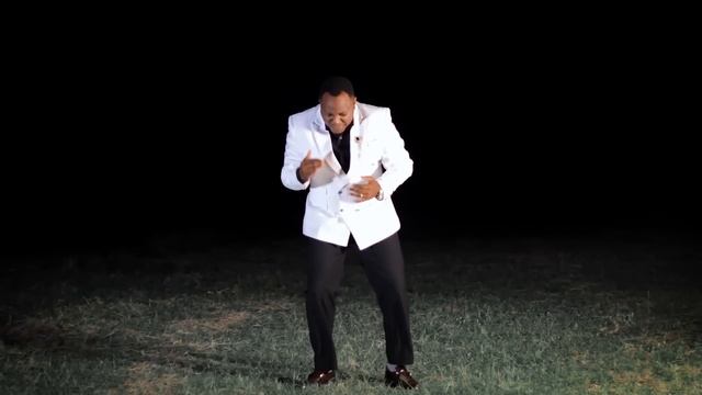 Christopher Mwahangila - Uwe Nguzo (Official Music Video) SKIZA CODE *860*413# смотреть онлайн