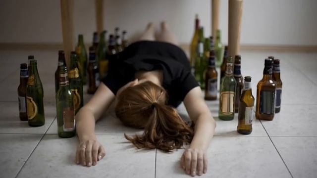 Жизнь потеряла для неё всякий смысл.Она просто не знала, как оборвать её.Пока на помощь ей не пришл