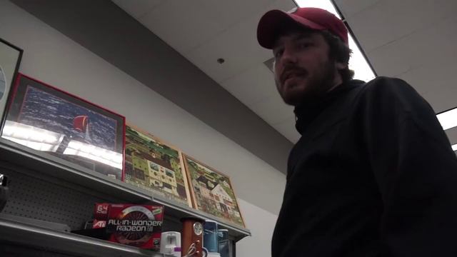 Thrift Store Run смотреть онлайн