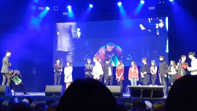 161111 GOT7 (갓세븐) Catch The Ball Game with IGOT7 (아가새) [Vancouver Fan Meeting] смотреть онлайн