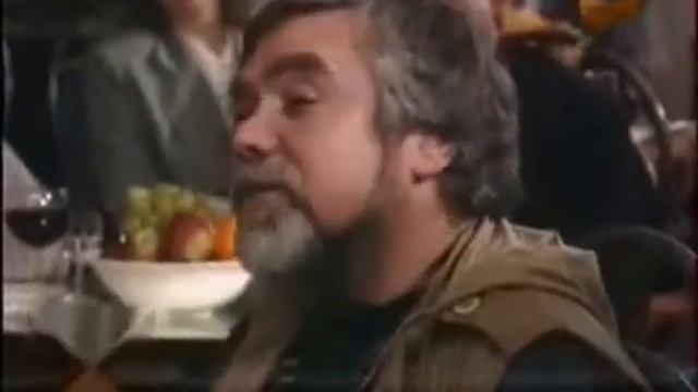 Видео анекдот - Микола, у тебя корова курит? смотреть онлайн