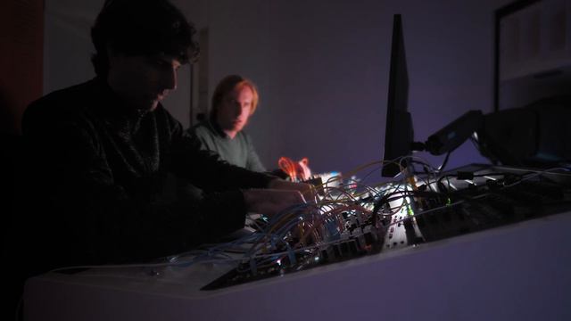 kybernetik.live.2 // modular synthesizer session // Jannis Isenegger смотреть онлайн