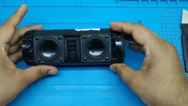 JBL Flip 4 Bluetooth Speaker | Repair | Disassembly | Alternative Battery Replacement смотреть онлайн