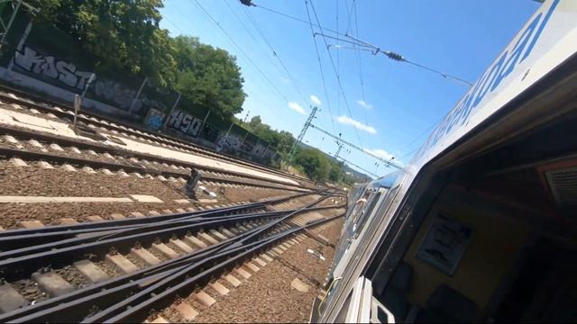 Getting to VOLT Festival by Train from Budapest / Siófok смотреть онлайн