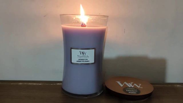 Woodwick Candle LAVENDER SPA смотреть онлайн