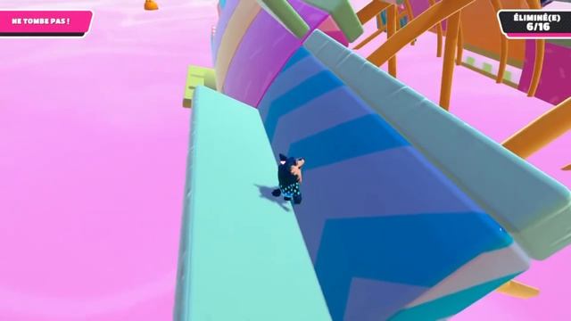 SECRET PATH IN LOST TEMPLE?! ?? - Fall Guys WTF Moments #5 (Season 5) смотреть онлайн