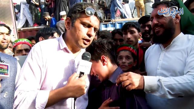 Abbottabad Jalse Me Dharain Mar Kar Rone Wala Bacha Abu Bakar - Khuda Ka Wasta Khan Sab Se Milwa Do смотреть онлайн