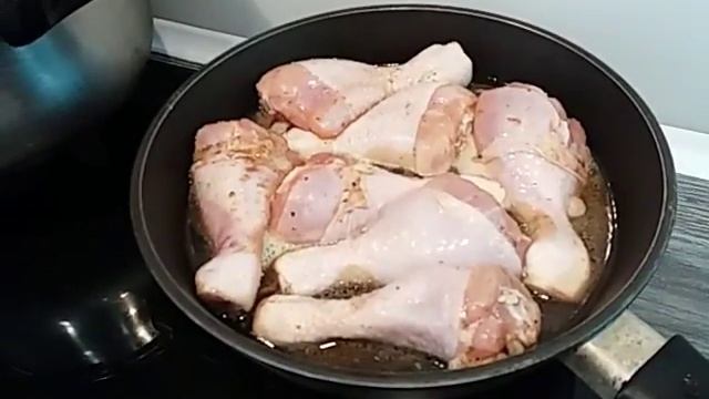 Иллюстрации и Комиксы