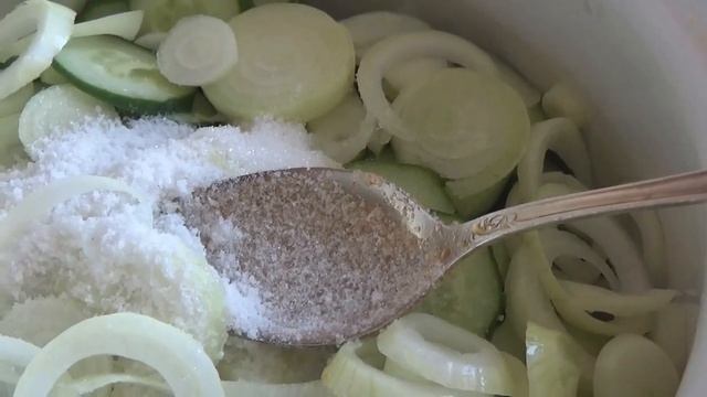 ЗИМНИЙ САЛАТ ИЗ ОГУРЦОВ С ЛУКОМ--ОТОРВАТЬСЯ НЕ ВОЗМОЖНО смотреть онлайн