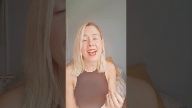 Cover of 'Seduces Me' by Celine Dion смотреть онлайн