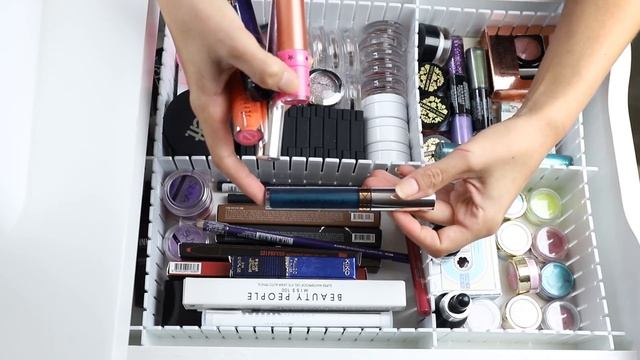 Monthly Makeup Basket | Shop My Stash - March 2019 смотреть онлайн