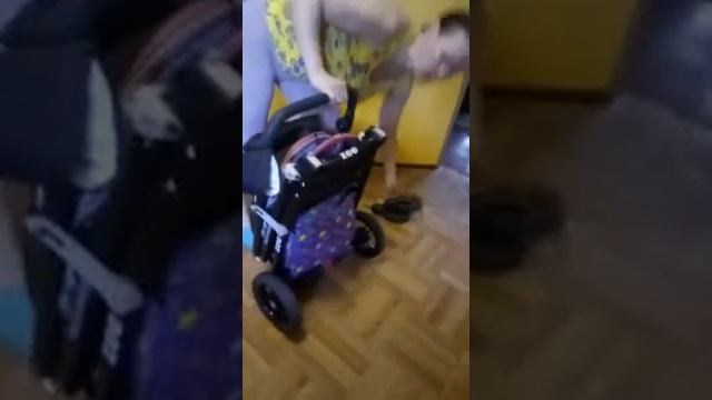 небольшой обзор коляски Валко Бэби Зии смотреть онлайн