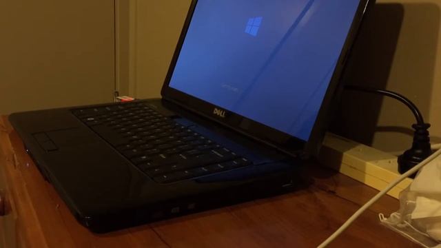 Upgrading Dell Inspiron 1545 with SSD and Intel Core 2 Duo смотреть онлайн