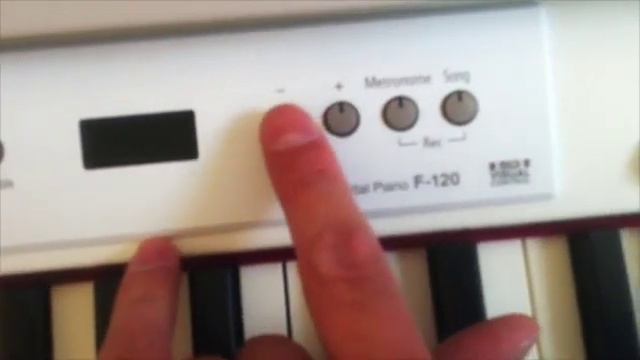 The Roland F-120 un-boxing смотреть онлайн