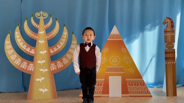 Федоров Георгий, 5 лет. "Люблю я родину Якутию мою" смотреть онлайн
