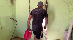 Делаем ремонт дома в деревне! 2 часть. Занимаемся пристройкой, выпиливаем новое окно и дверь!