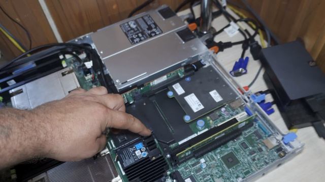 Серверные движения / dell r630 / Попытки с GPU RadeonPro (часть9) смотреть онлайн