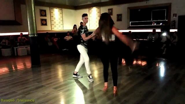 Александр Гуляев (гр.Чернильное Небо) - Зовёт за собой.