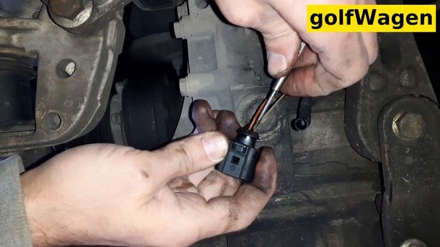 VW Golf 5 oil level temperature sensor connector wiring problem смотреть онлайн