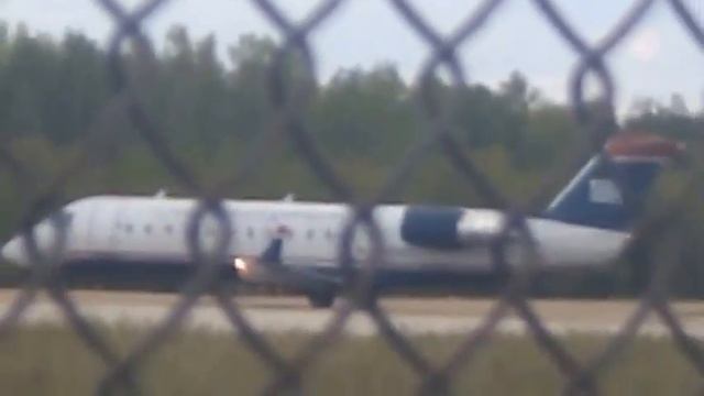 Plane spotting @ KORF: 4-27-15 (last video with nikon coolpix L29) смотреть онлайн