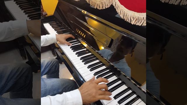 yamaha U1G смотреть онлайн