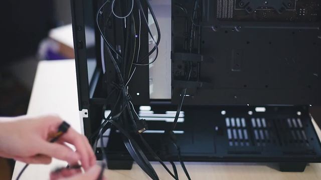 Building a Gaming & Editing PC Under $1,500! смотреть онлайн