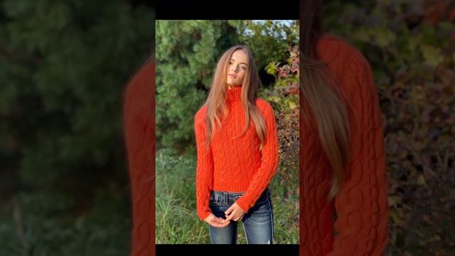 Kristina Pimenova August to January | 2022-2023 смотреть онлайн