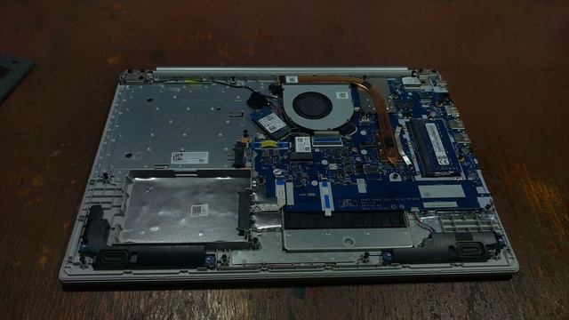Как из СТАРОГО НОУТБУКА сделать ИГРОВОЙ КОМПЬЮТЕР?!?!Как улучшить ноутбук/прокачка ноутбука смотреть онлайн