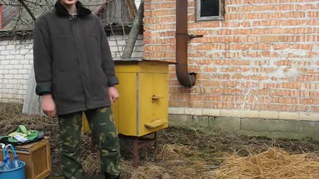 Первые работы с пчелами весной после облета. смотреть онлайн