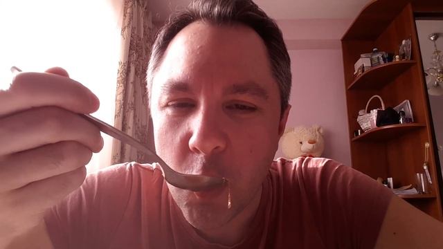 MUKBANG.  КУШАЮ БОРЩ И РАЗГОВАРИВАЮ С СЕСТРОЙ