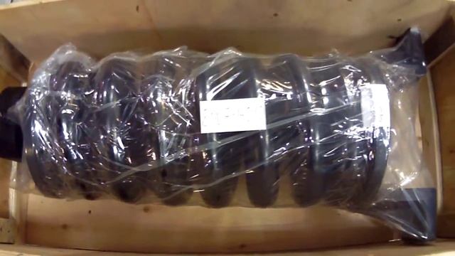 81N7-14010 Натяжитель цепи гусеничного экскаватора Hyundai R210LC-7 смотреть онлайн